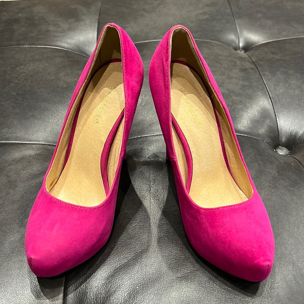 Shoe Dazzle Stephanie Faux Suede Hot Pink Platform Pump Size 8